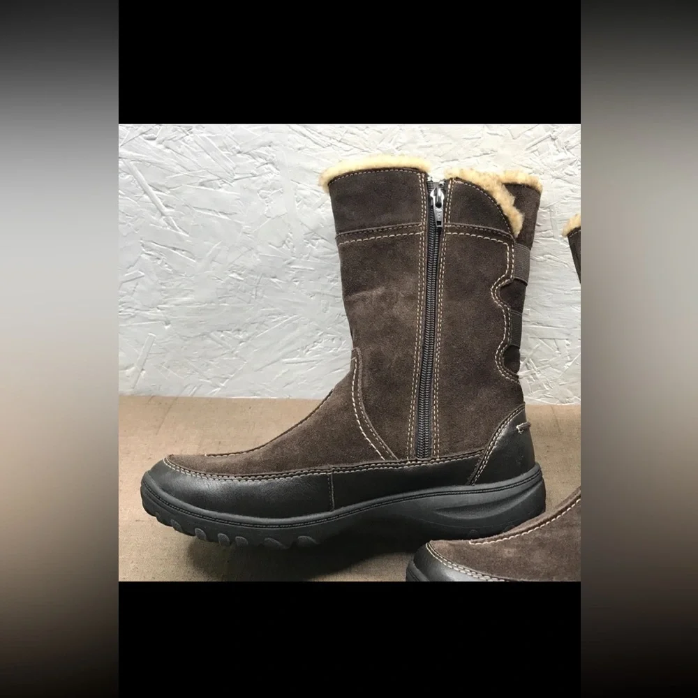 Clarks Andes Fortune Women's Boots Brown Suede Side Zip Fleece Lined Size 7W